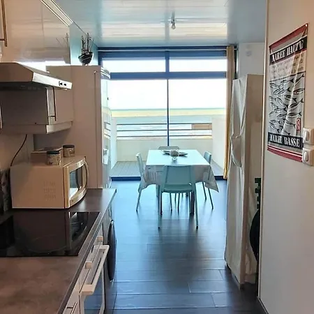 Apartment Vue A Dieppe, Les Pieds Dans L'eau