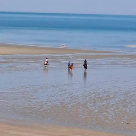 Vue mer unique à Dieppe, les pieds dans l'eau Appartamento